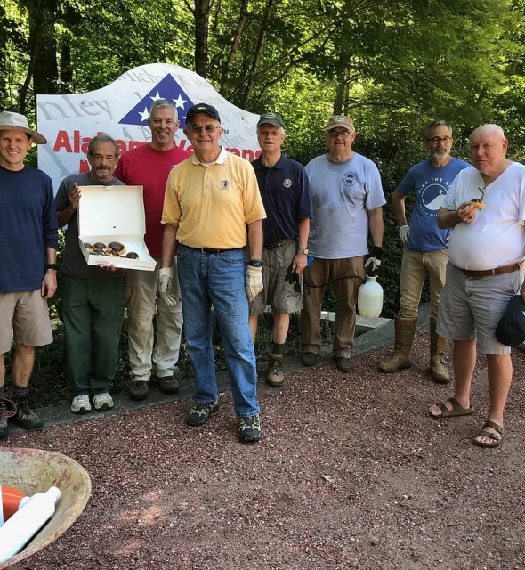 Alabama Veterans volunteers